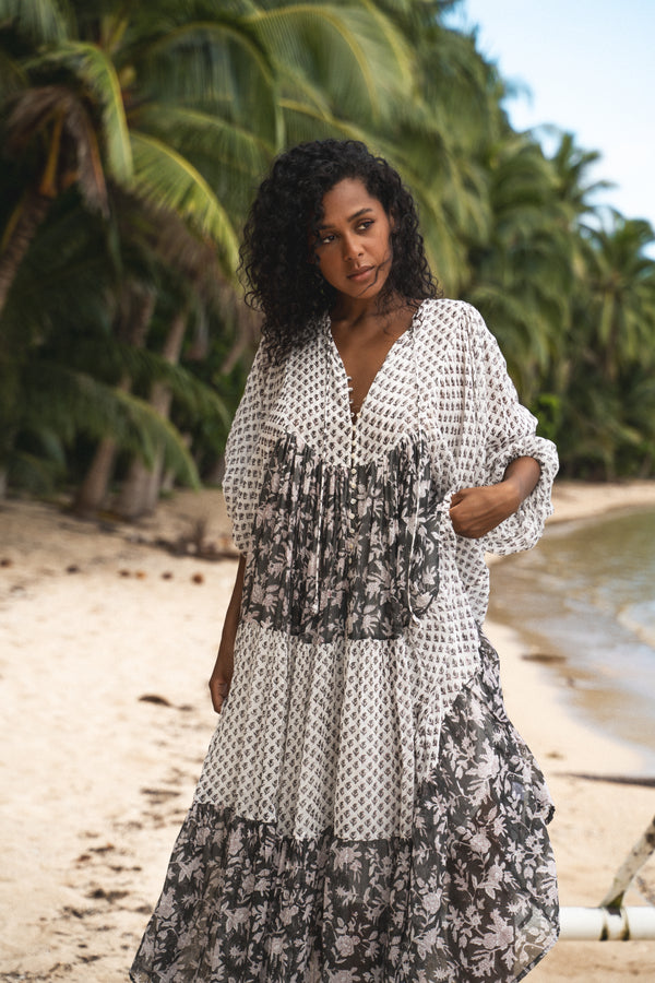 Nora Maxi Dress ~ Noir